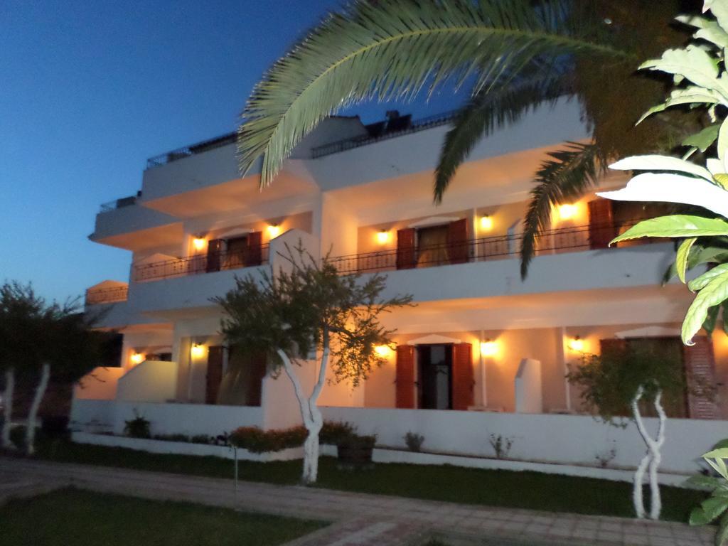Ocean Front Studios 77 Лурдата Номер фото