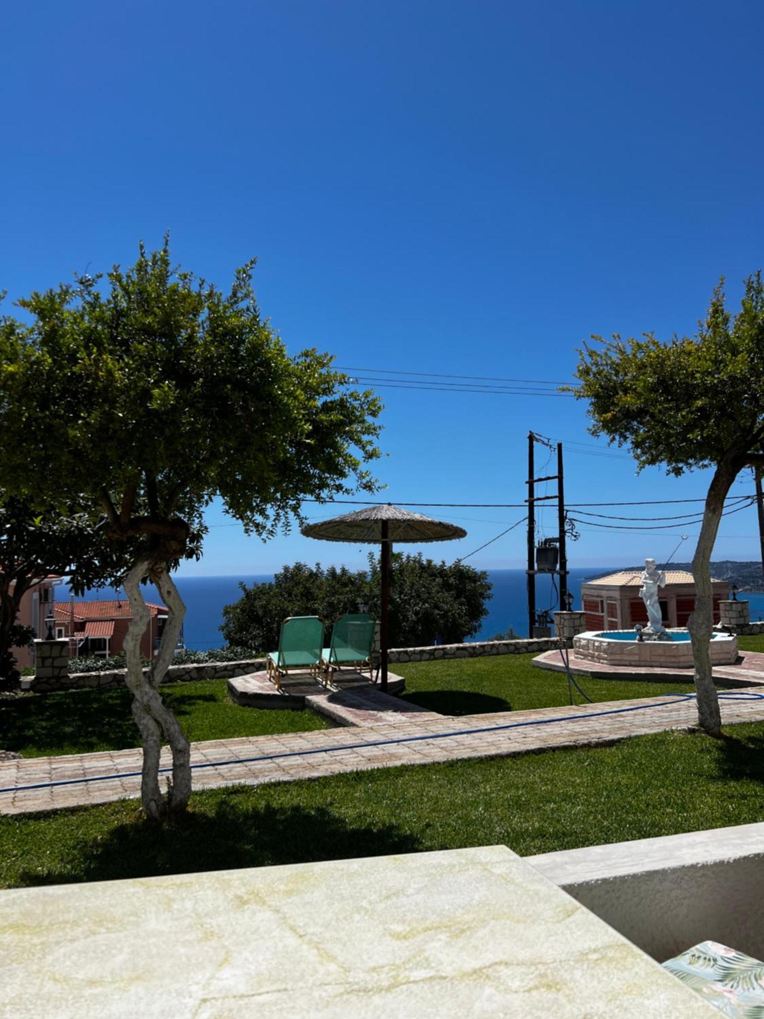 Ocean Front Studios 77 Лурдата Номер фото