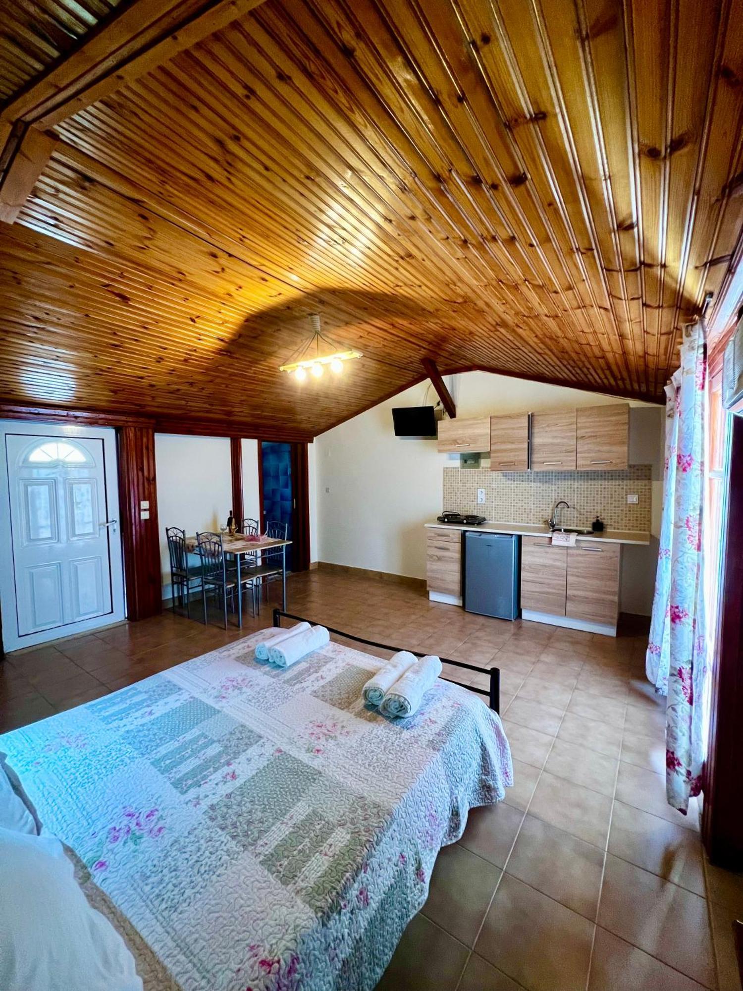Ocean Front Studios 77 Лурдата Экстерьер фото