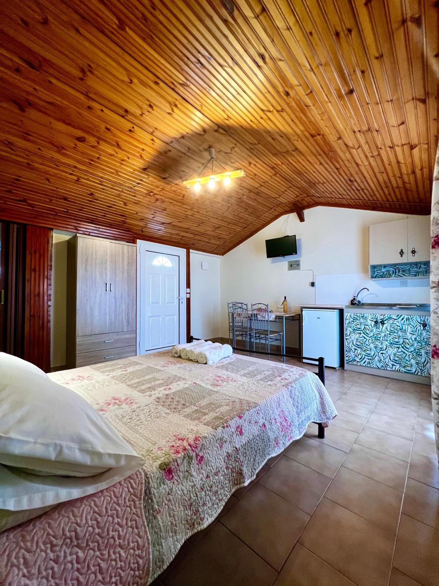 Ocean Front Studios 77 Лурдата Экстерьер фото